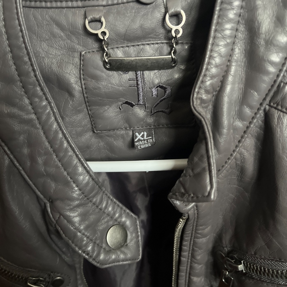 Jacket - Picture 3 of 3